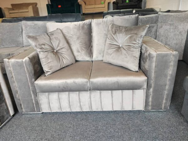 Layla Sofa Suite - Comfort Furniture