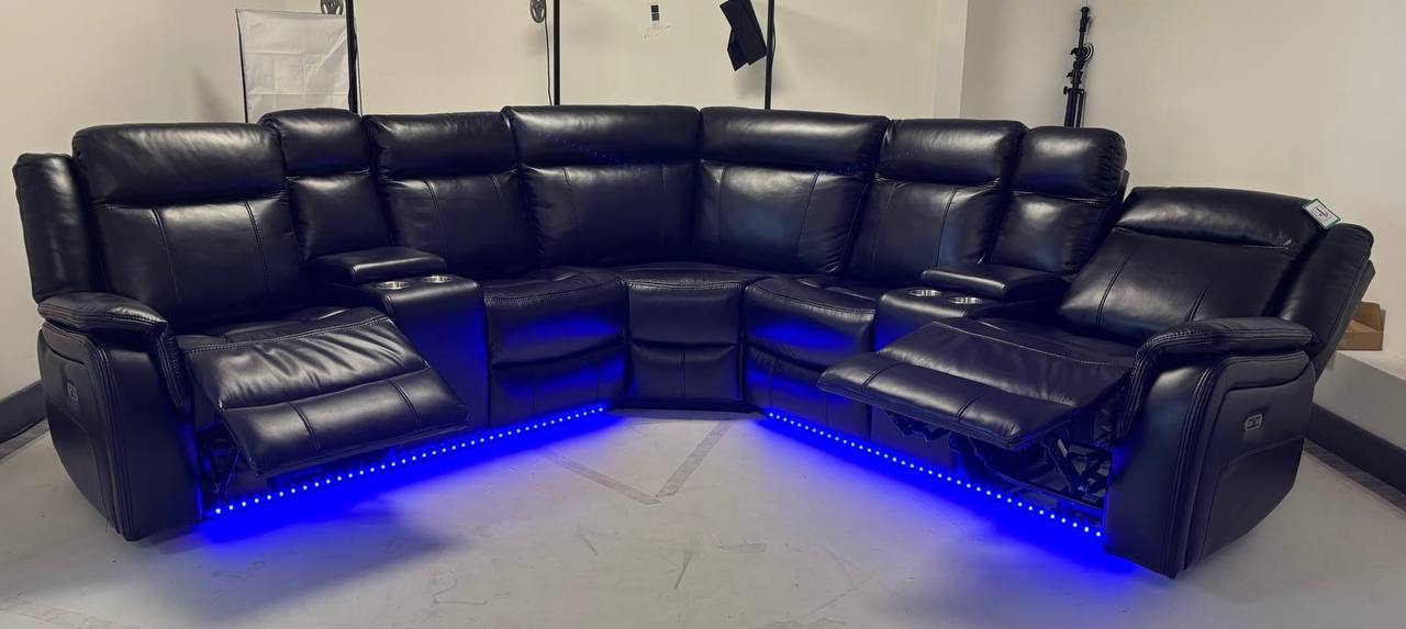Lily leather electric recliner - Comfort Furniture