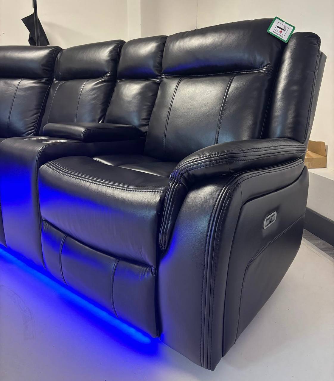 Lily leather electric recliner - Comfort Furniture