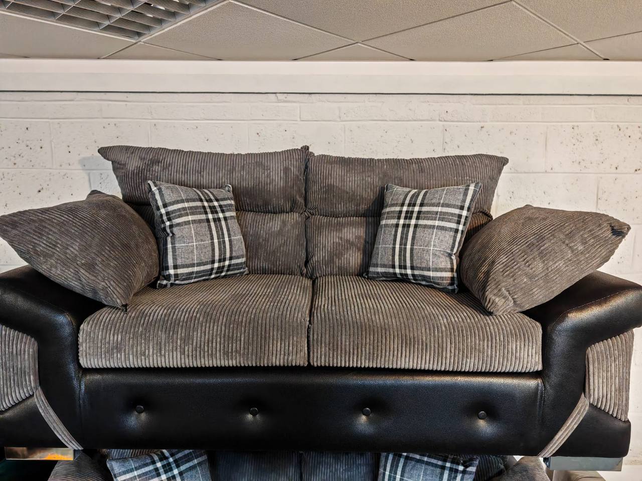 Logan Sofa Suite 3 + 2 - Comfort Furniture