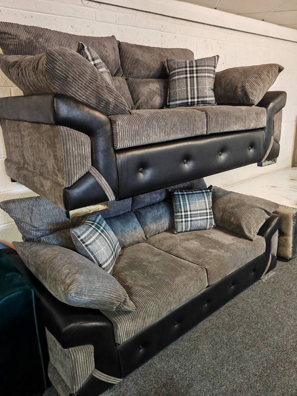 Logan Sofa Suite 3 + 2 - Comfort Furniture